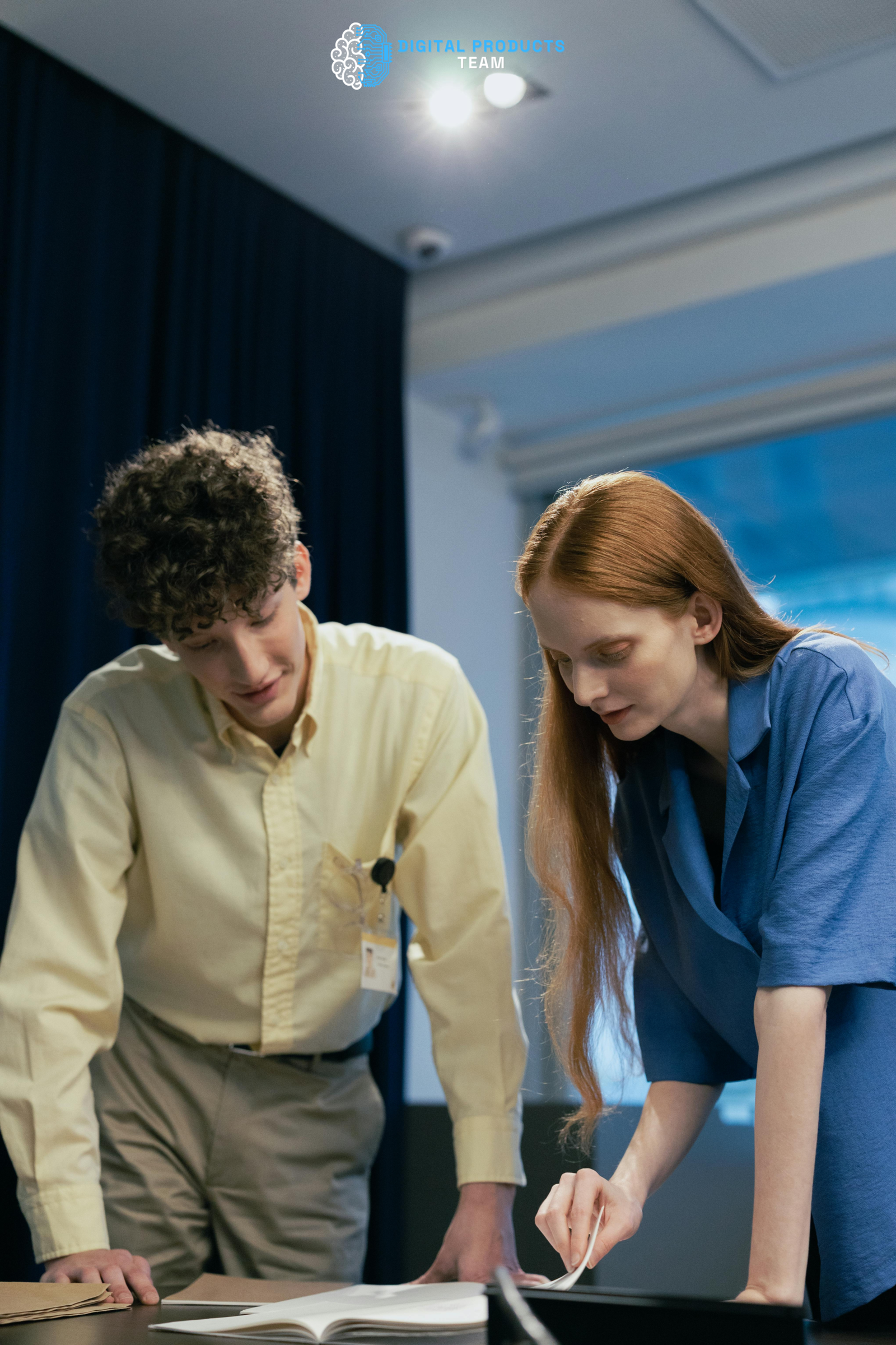 Persona aprendiendo inglés para trabajo y negocios - curso de inglés profesional