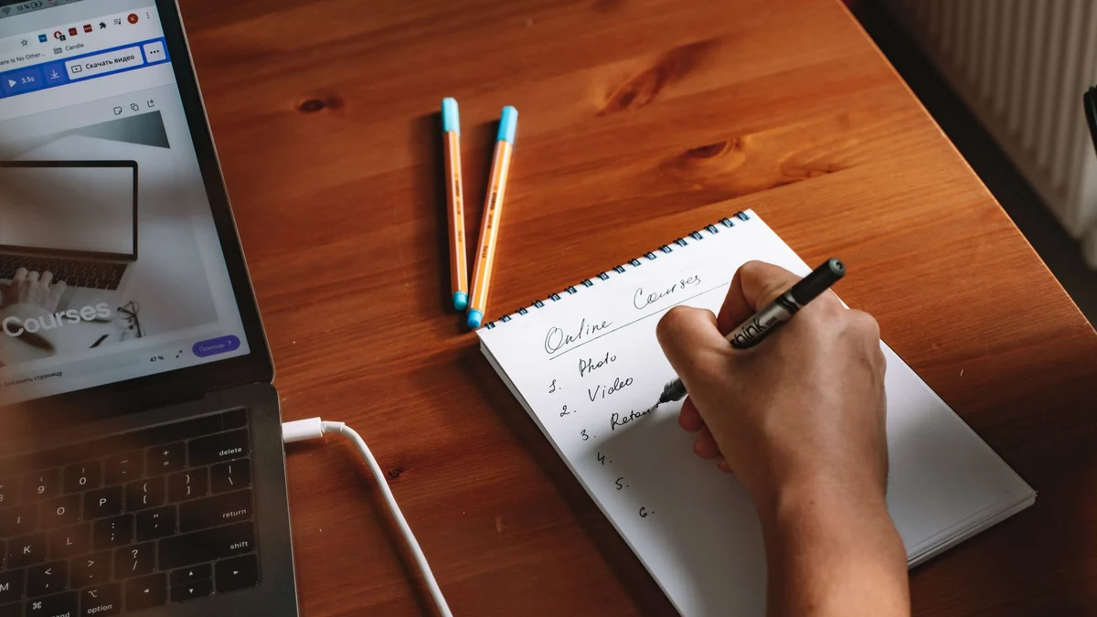 embudo para vender cursos digitales: ejemplo visual de uso cotidiano